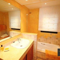 Square 6la villa property hunter  6 
