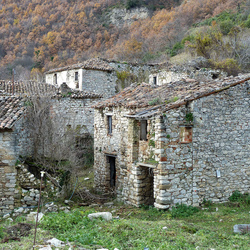 Square valle piola