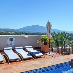 Square 4la villa property hunter  2 