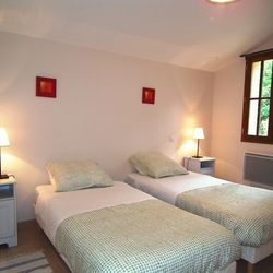 Square s villa quercy lot gavaudun 23