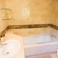 Square 5la villa property hunter  rio real  2 