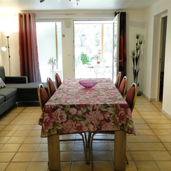 Square salon 1