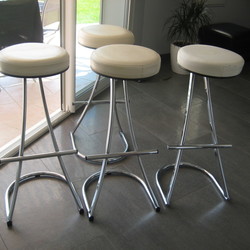Square tabouret 21 8 2014 015