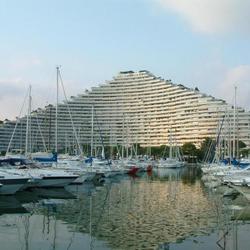Square marinaporto