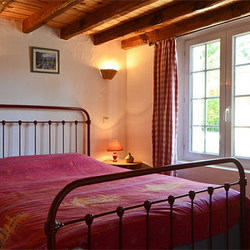 Square vallatsbed1 1 