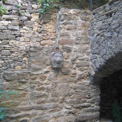 Square elements