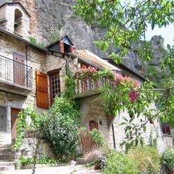 Square la petite maison gite des gorges