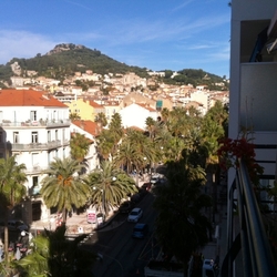 Square hyeres 4