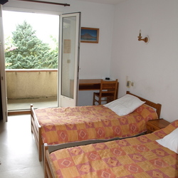 Square chambre motel