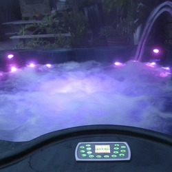 Square jaccuzi 2