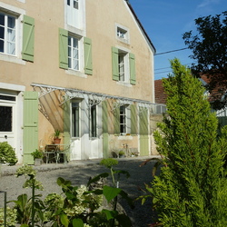 Square septembre facade maison 016