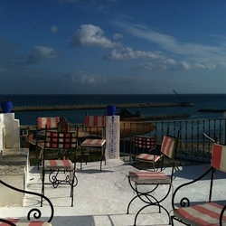 Square dra gnawa terrace 2