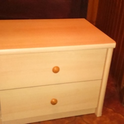 Square table de chevet