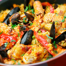 Square chefe barros paella