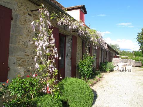 Bellevuecottage maison d hote terrasse octobre 2012 bergerac 1
