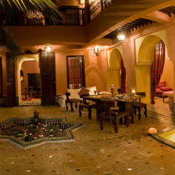 Square riad ajebel vue sur patio