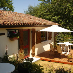 Square decking 018