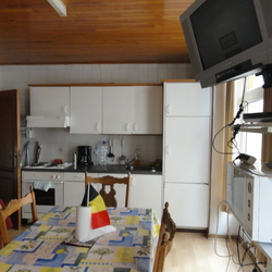 Square 037bl living