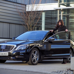 Square businesswoman autoconciergerie fr